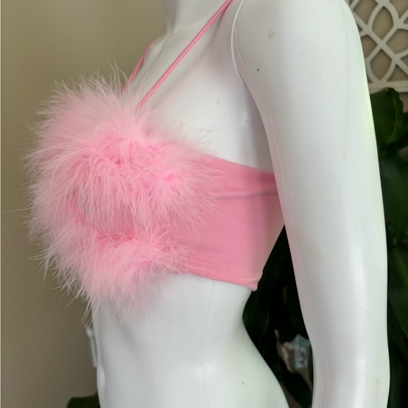 NWOT Pink  Feathered Crop Top - Picture 3 of 5